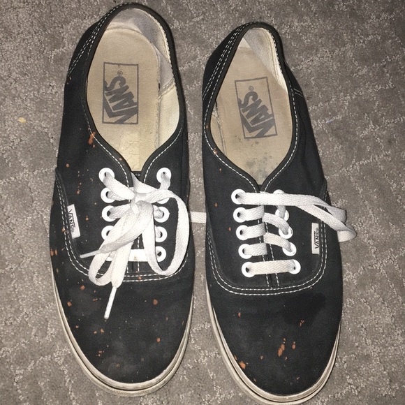 VANS - Picture 1 of 2